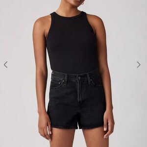 LEVI’S 80S MOM WOMEN'S SHORTS - NEW WITH TAG